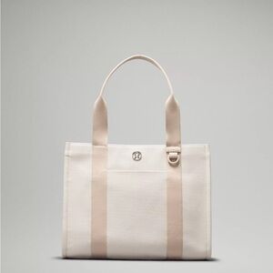 Lululemon two-toned tote